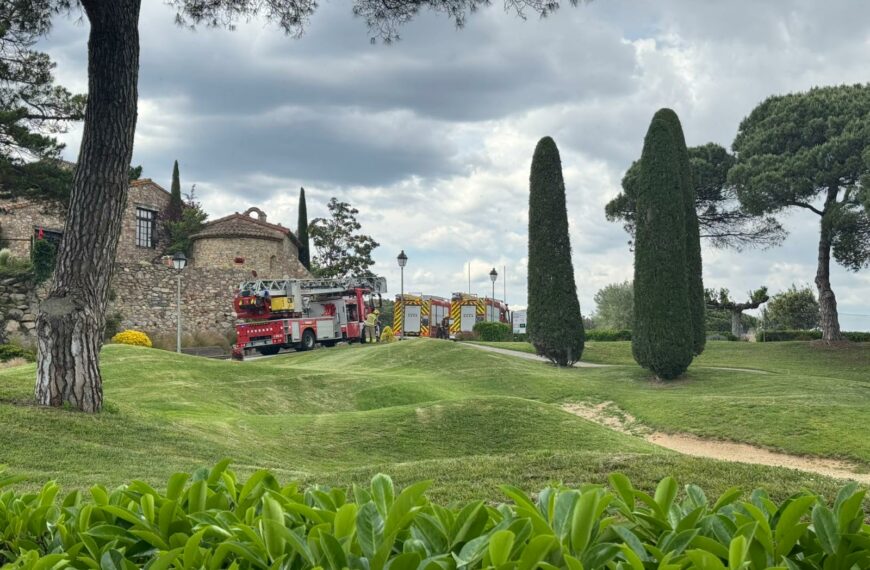 Un petit incendi a Vallromanes retarda les classificacions