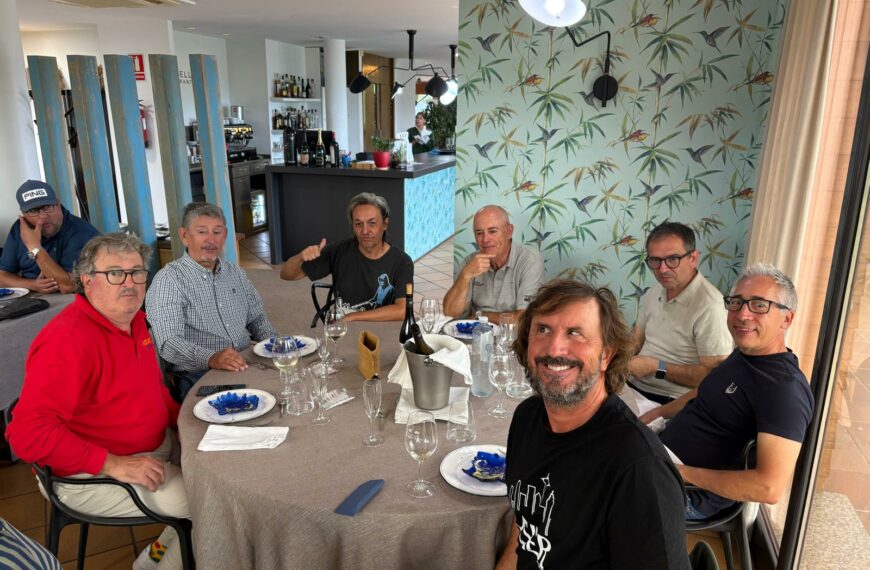 54 greens diabòlics i menú espectacular a Aravell